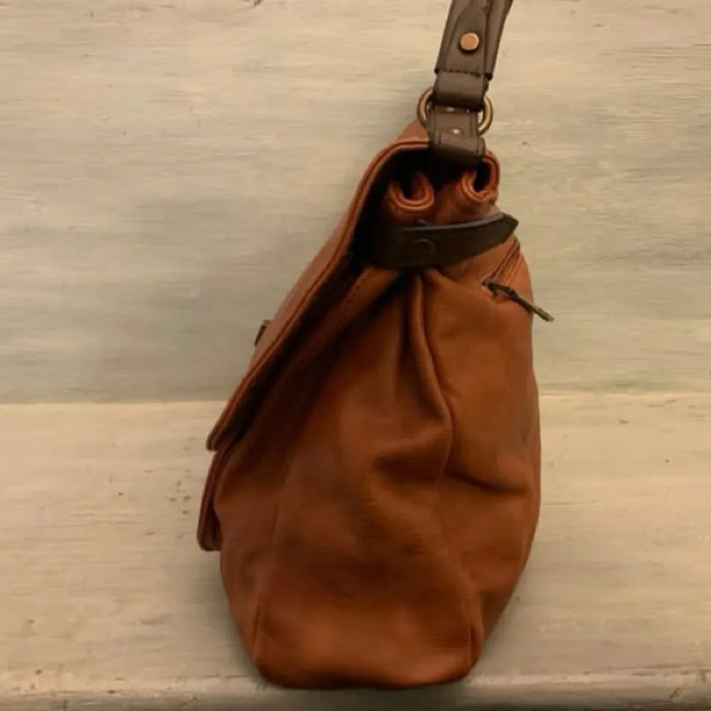 ChillX Brown Faux Leather Hobo Shoulder‎ Bag Purse Good Condition